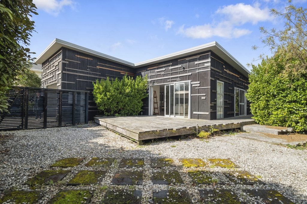 6 Holland Street, Glenholme, Rotorua - Carousel 1