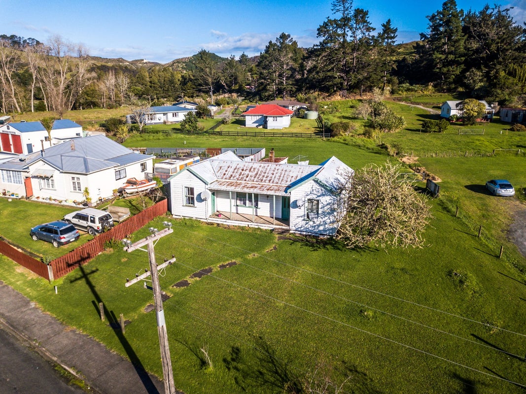 1095 Broadwood Road, Broadwood, Kohukohu - Carousel 18