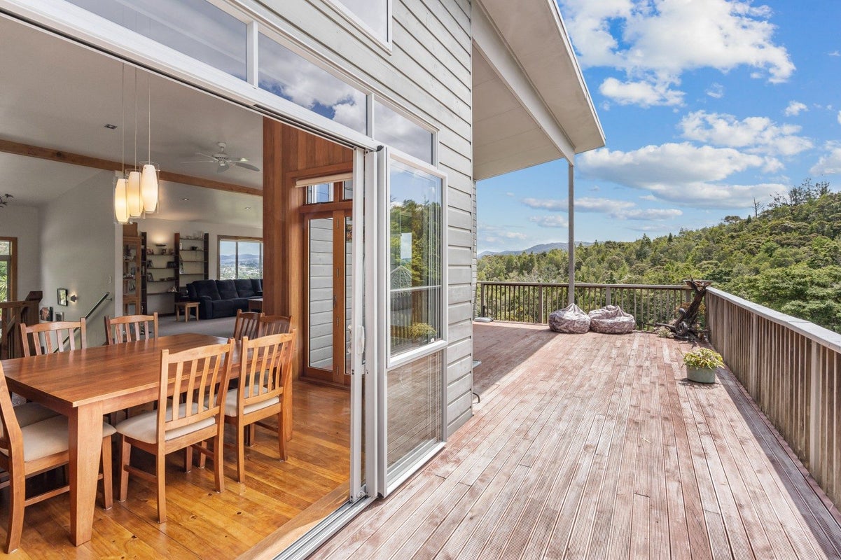 69 Memorial Drive, Parahaki, Whangarei - Carousel 1