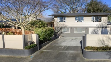 14 Churchill Avenue, Hokowhitu, Palmerston North - Carousel 1