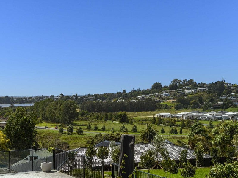 50 Kinloch Drive, Bethlehem, Tauranga - Carousel 28