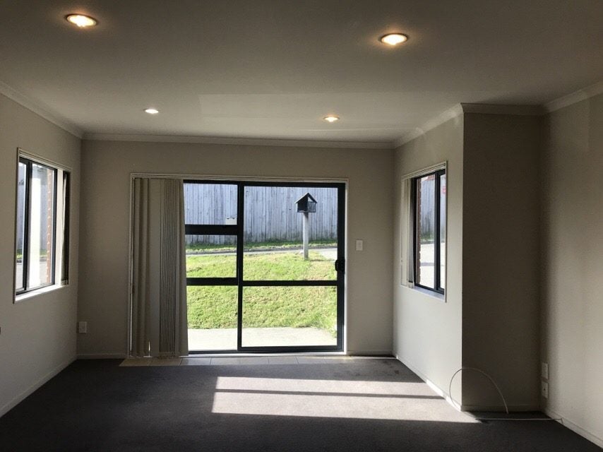 35A Hilltop Road, Flat Bush, Auckland - Carousel 2