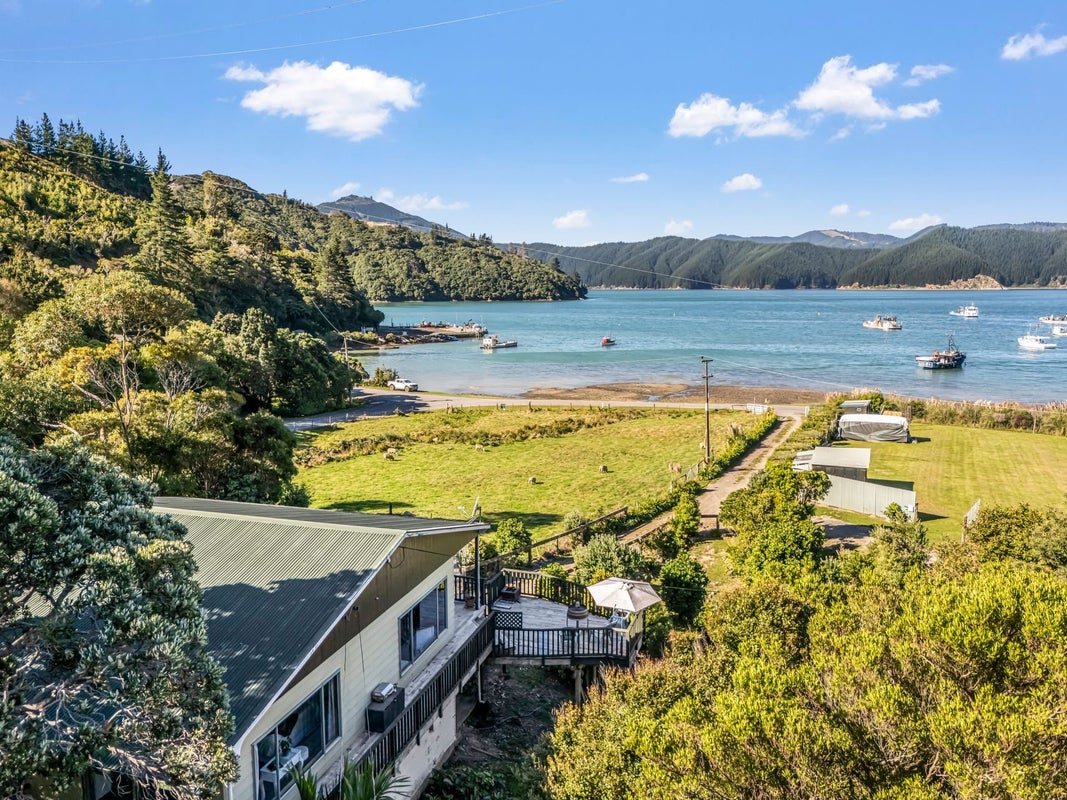1452 Port Underwood Road, Port Underwood, Picton - Carousel 1