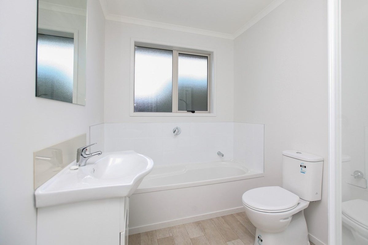94A Bruce Avenue, Glenview, Hamilton - Carousel 11
