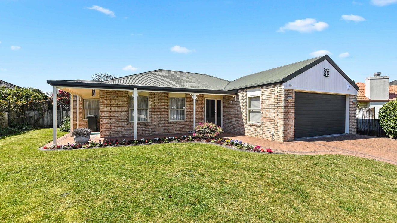 10 Ballantrae Place, Huntington, Hamilton - Carousel 1