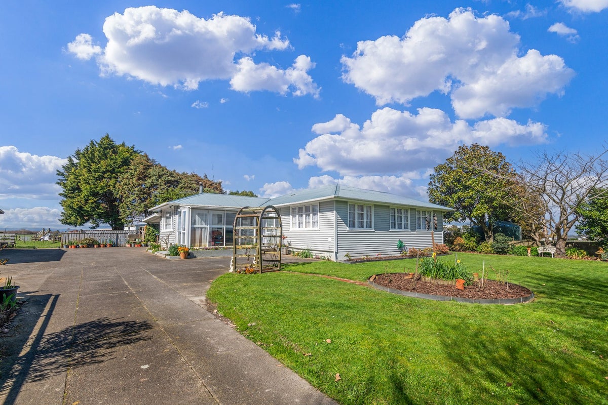 279 Green Road, Rongotea, Palmerston North - Carousel 1