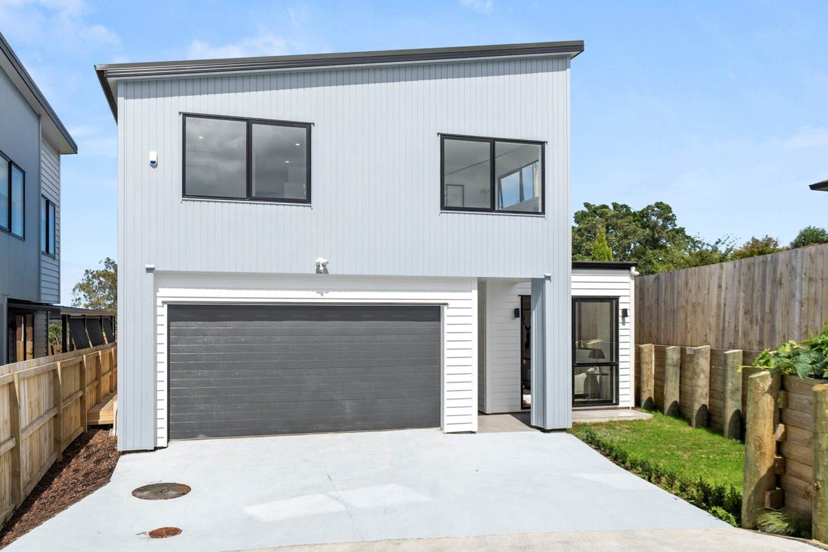 510C Glenfield Road, Bayview, Auckland - Carousel 1