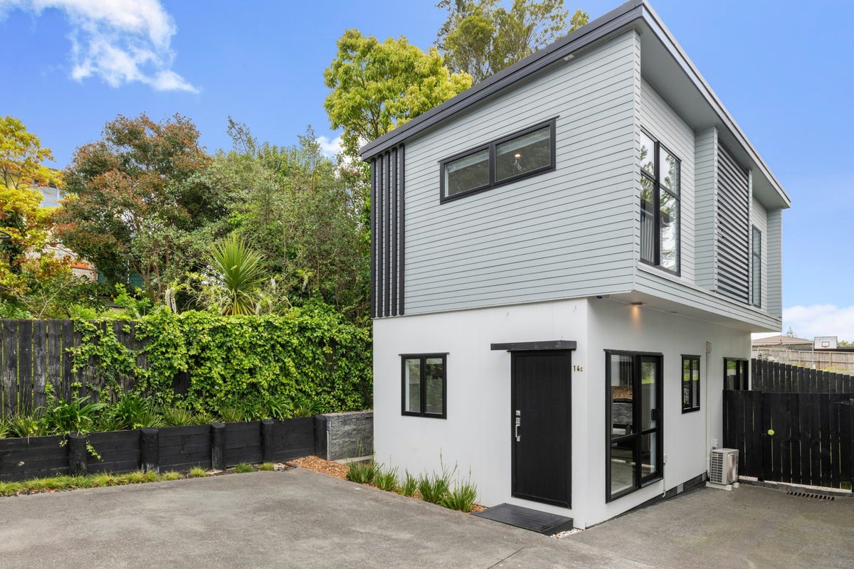 14C Cosy Place, Howick, Auckland - Carousel 1