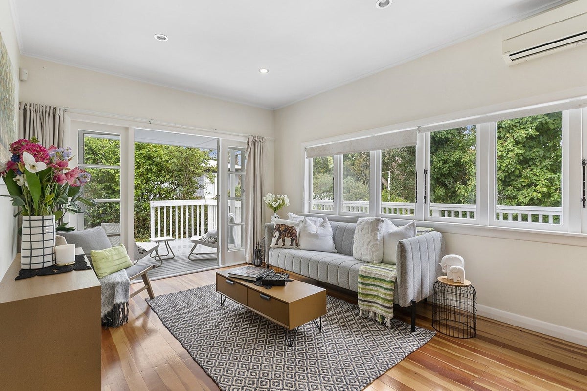 36A Clayburn Road, Glen Eden, Auckland - Carousel 1