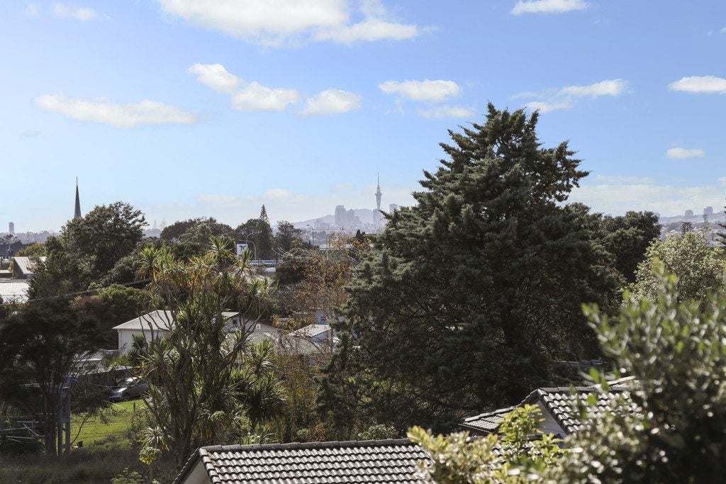 2/59 West Coast Road, Glen Eden, Auckland - Carousel 18
