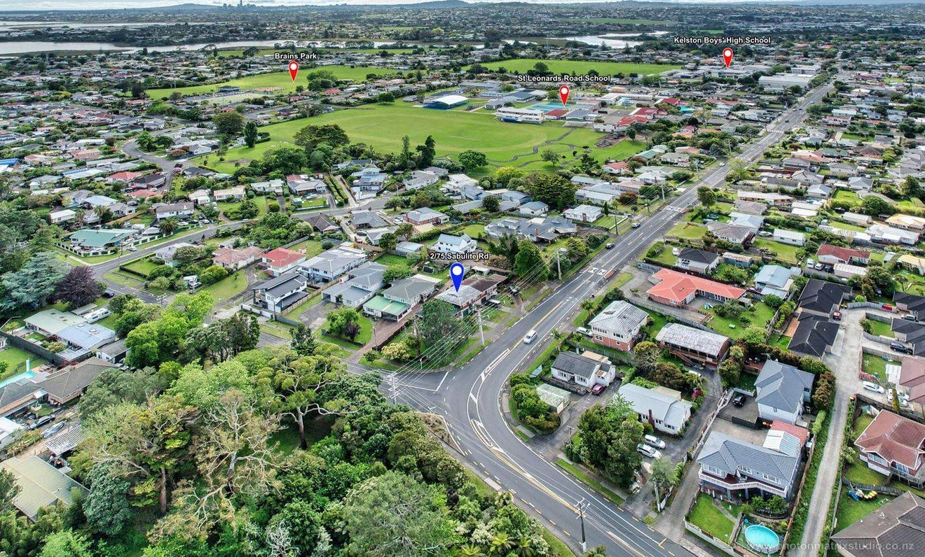 2/75 Sabulite Road, Kelston, Auckland - Carousel 9