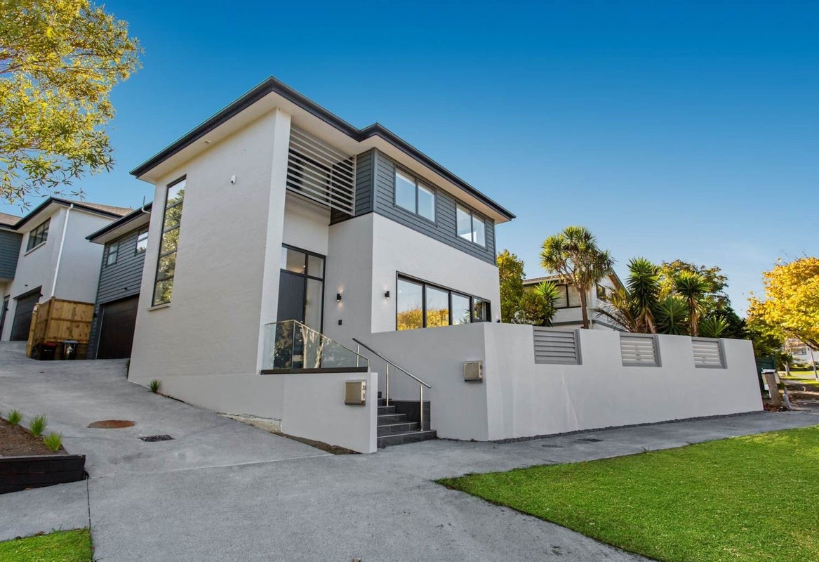 39A Karaka Park Place, Glendowie, Auckland - Carousel 2