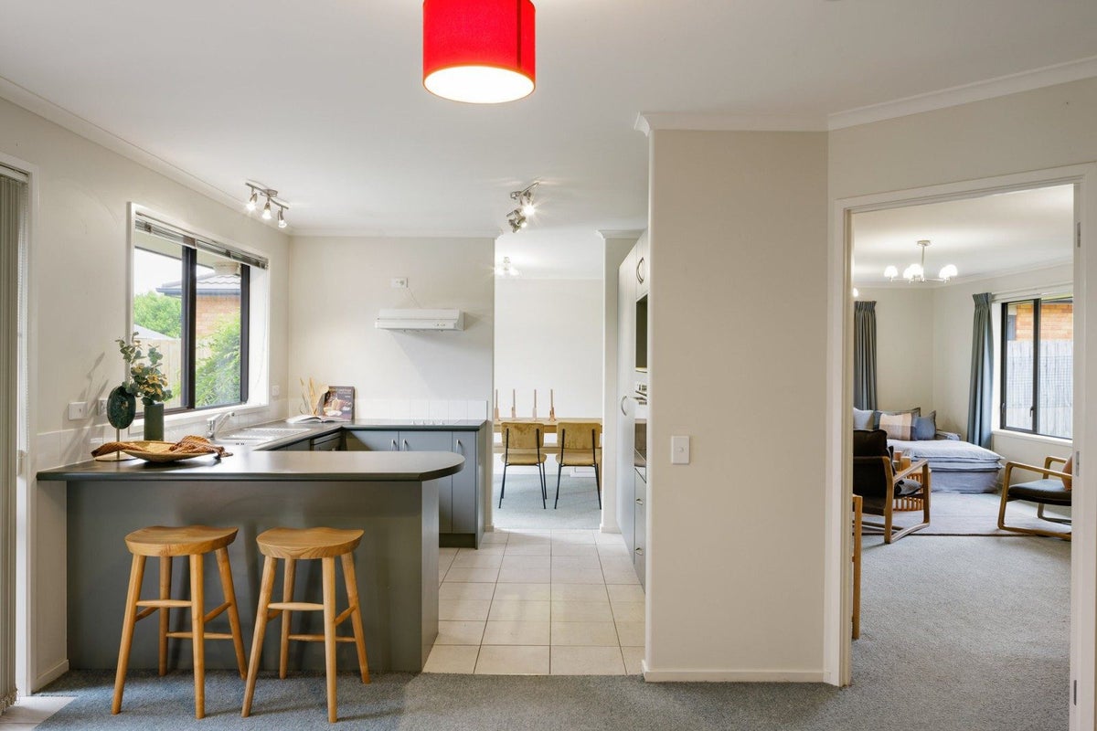 12 Miers Glade, Rototuna North, Hamilton - Carousel 1