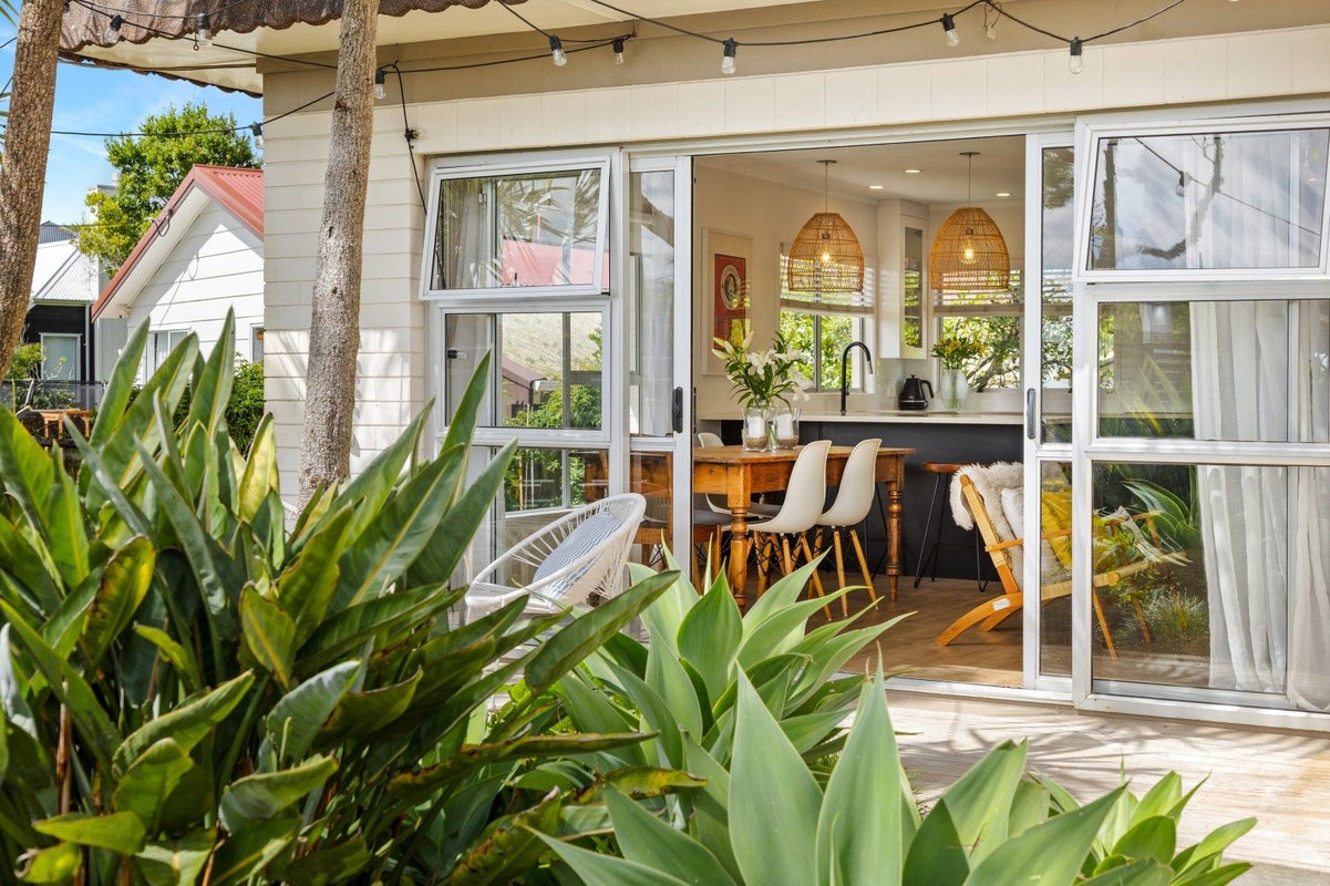 47 Red Beach Road, Red Beach, Whangaparaoa - Carousel 2