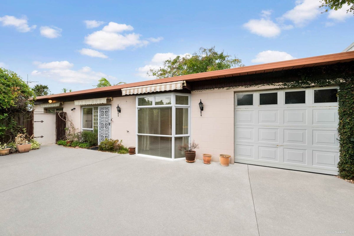 1/14 Salem Place, Torbay, Auckland - Carousel 1