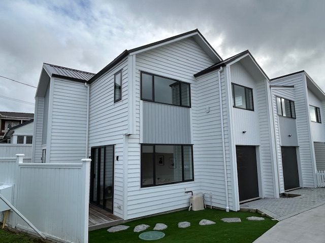 41A Kowhai Road, Mairangi Bay, Auckland - Carousel 1