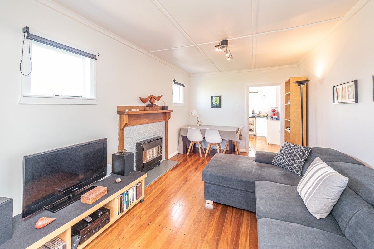 25 Hylton Street, Aramoho, Whanganui - Carousel 2