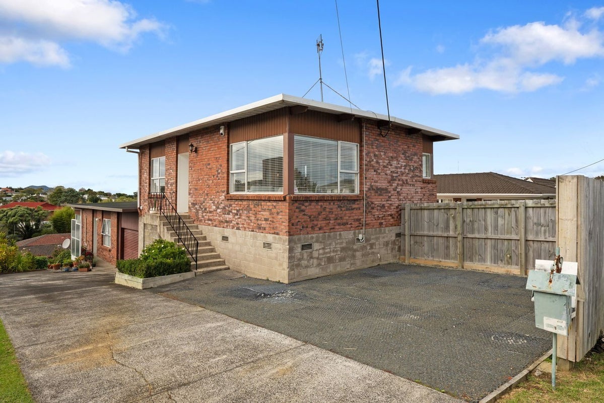 1/181 Forrest Hill Road, Forrest Hill, Auckland - Carousel 1