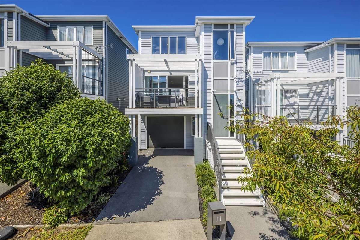 11 Manawatere Way, Flat Bush, Auckland - Carousel 2