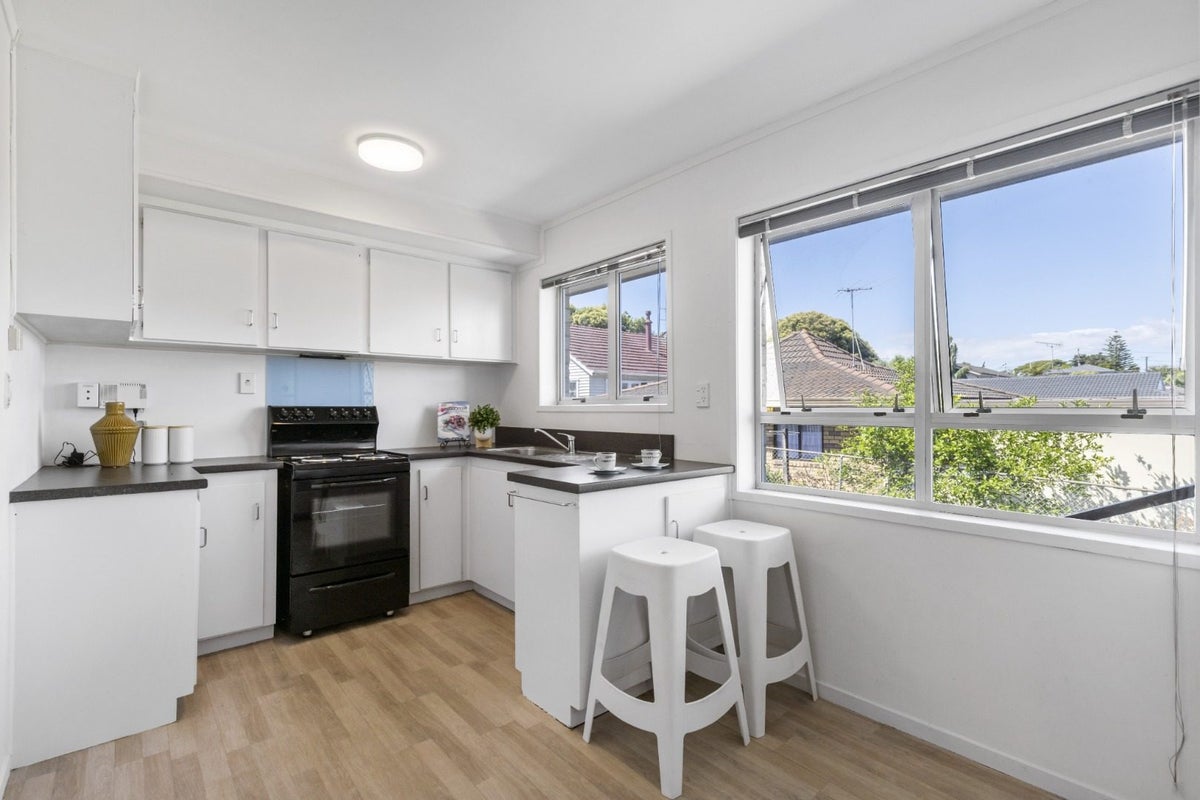 2/6 INGRAM STREET, Papakura, Auckland - Carousel 2