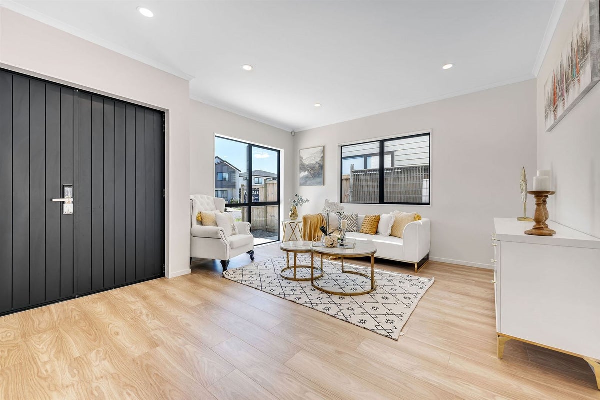 54 Hikuawa Road, Flat Bush, Auckland - Carousel 2