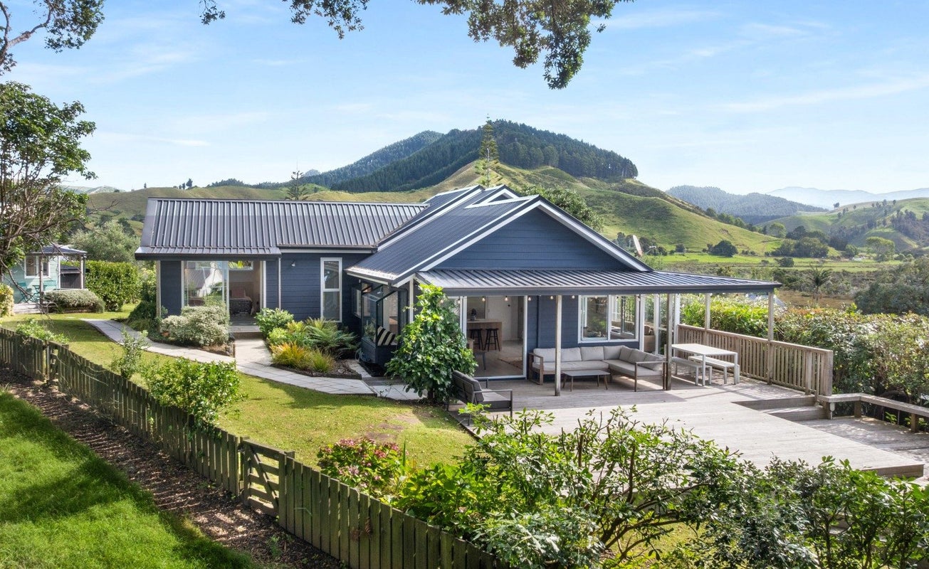 14 Fishermans Bend, Whiritoa, Waihi - Carousel 2
