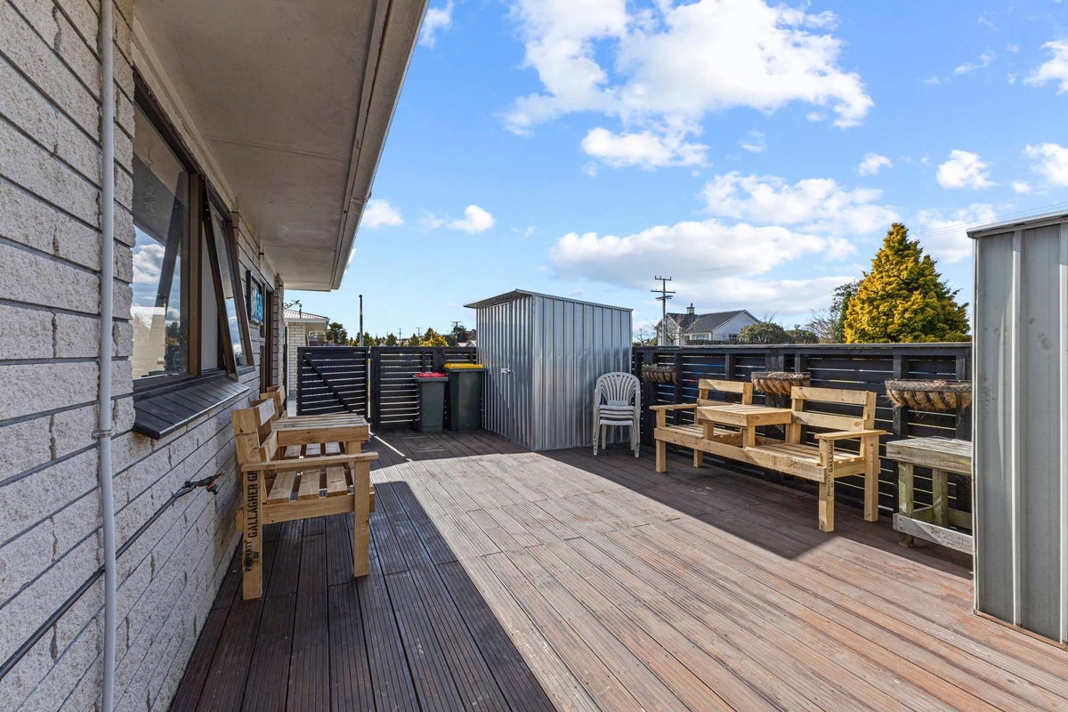 35 Juliet Avenue, Howick, Auckland - Carousel 1