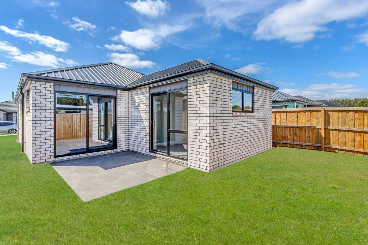 8 Oakmill Drive, Casebrook, Christchurch - Carousel 15