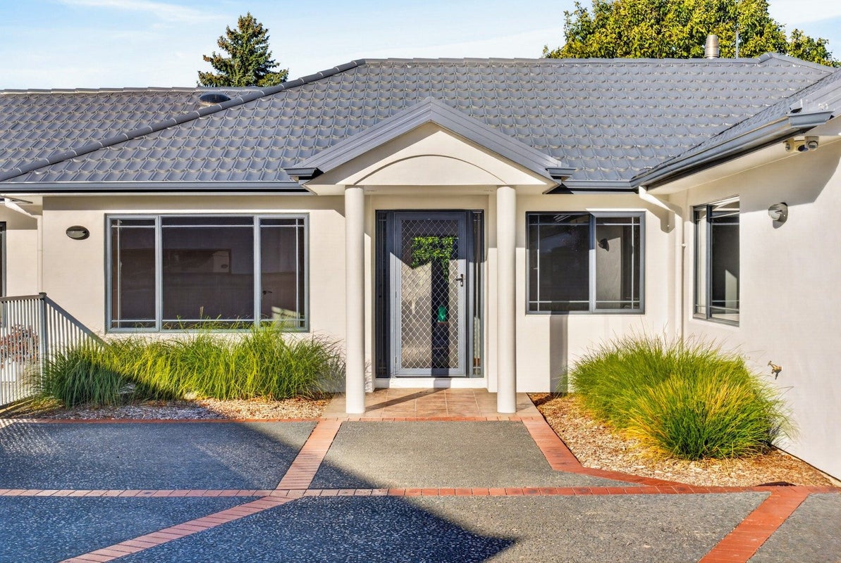 12 Brown Street, Taradale, Napier - Carousel 1