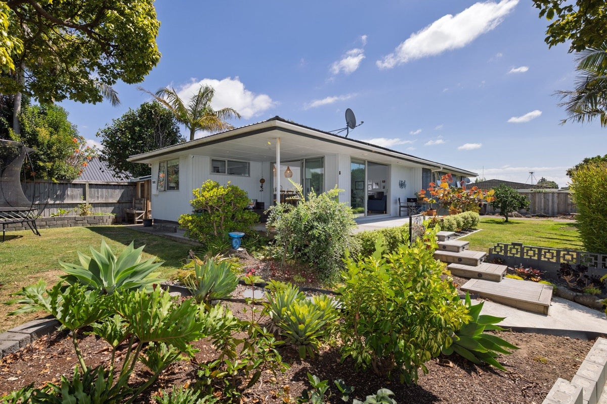 8 Te Mutu Crescent, Maungatapu, Tauranga - Carousel 1