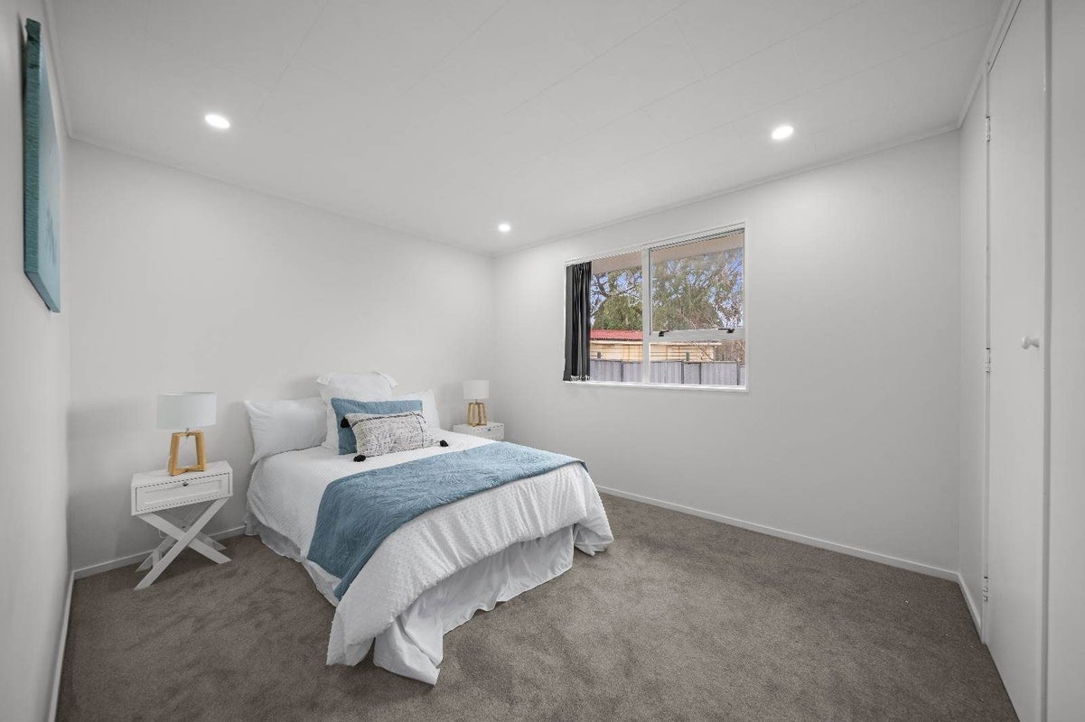 1/12 Kennington Drive, Clendon Park, Auckland - Carousel 2