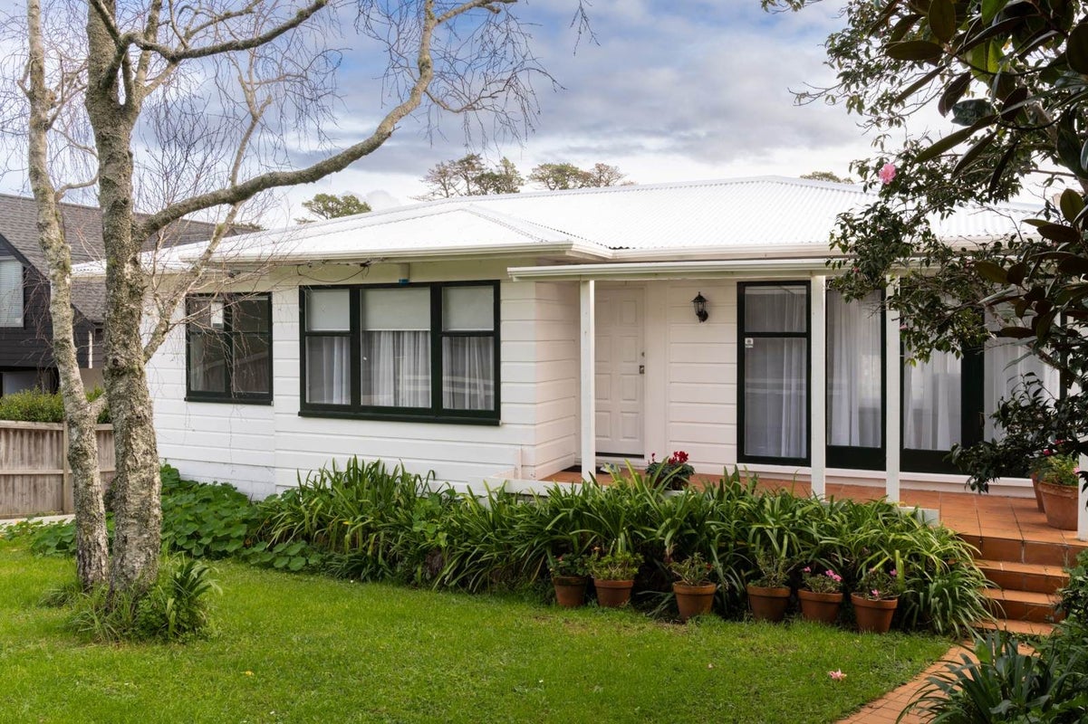 340 Riddell Road, Glendowie, Auckland - Carousel 1