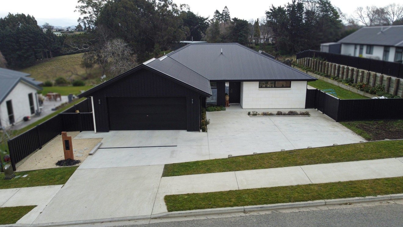 23 Clydesdale Drive, Holmes Hill, Oamaru - Carousel 1