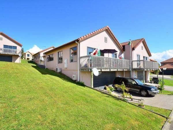 24 Alverna View, GULF HARBOUR, WHANGAPARAOA - Carousel 1