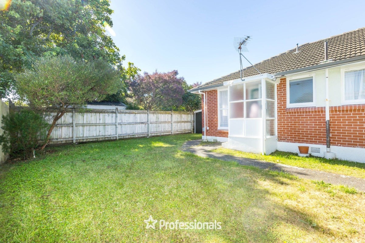 2/21A Bauchop Road, Waterloo, Lower Hutt - Carousel 2