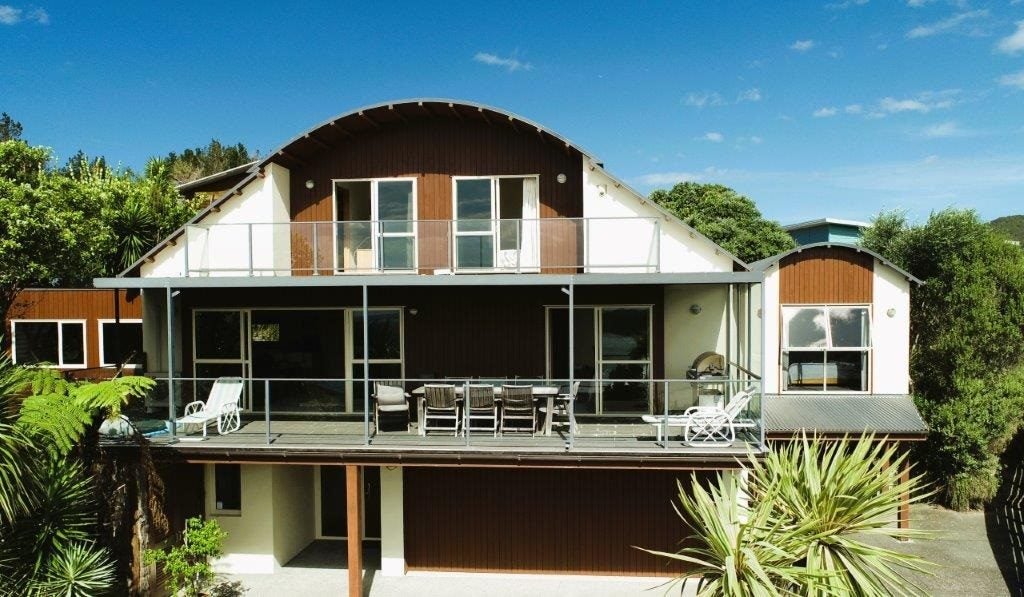 8 Kingswood Place, Langs Beach, Waipu - Carousel 1