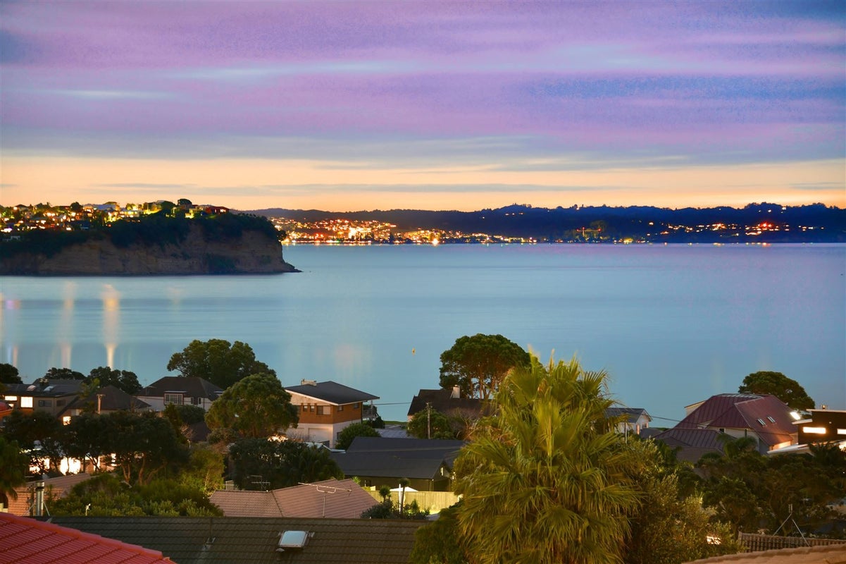 972 Whangaparaoa Road, Manly, Whangaparaoa - Carousel 2