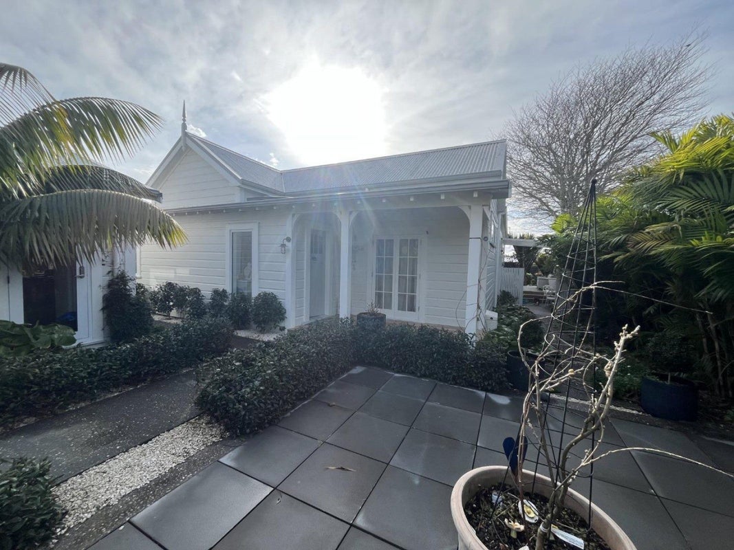 161 Lemon Street, Strandon, New Plymouth - Carousel 22
