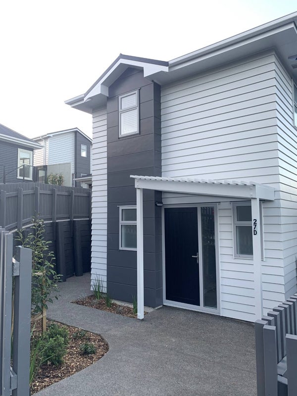 28 Ranui Terrace, Tawa, Wellington - Carousel 1