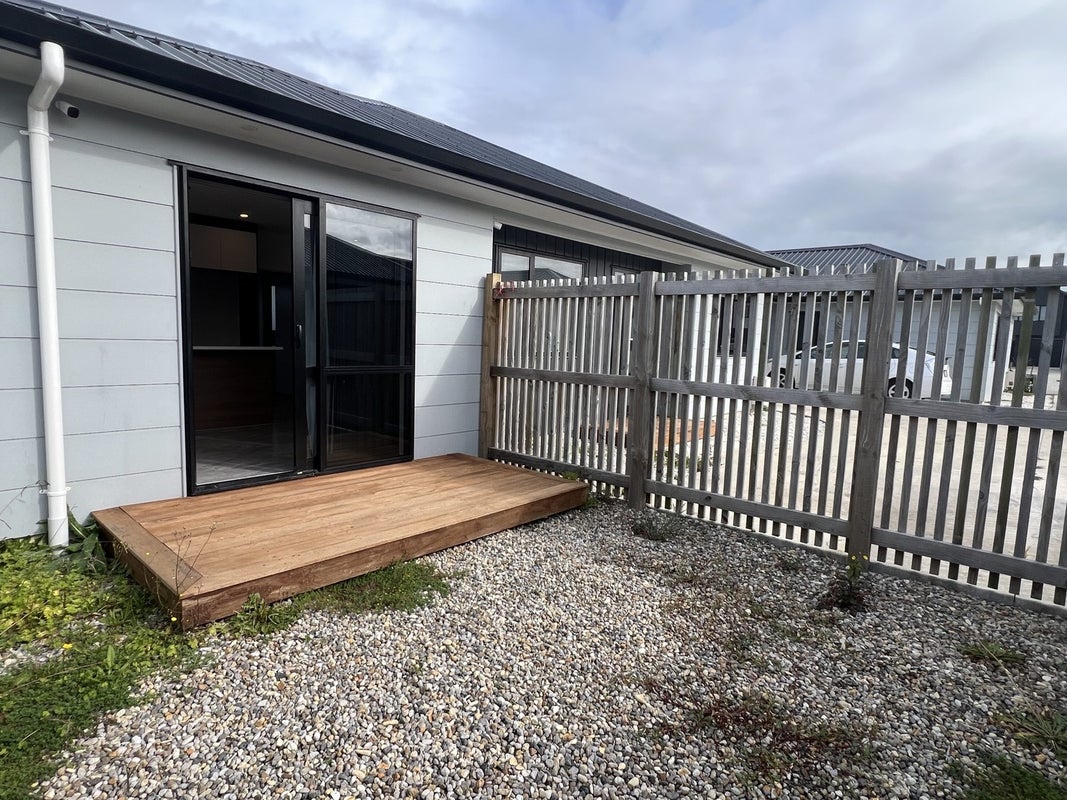 2/16 Tokerau Drive, Rototuna North, Hamilton - Carousel 17