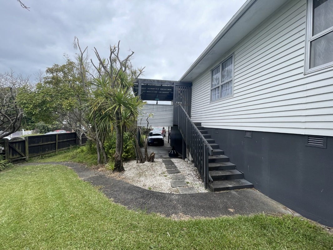 26 Totaravale Drive, Totara Vale, Auckland - Carousel 16