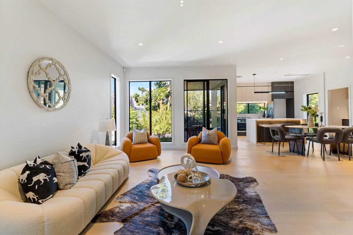 201D Hurstmere Road, Takapuna, Auckland - Carousel 1