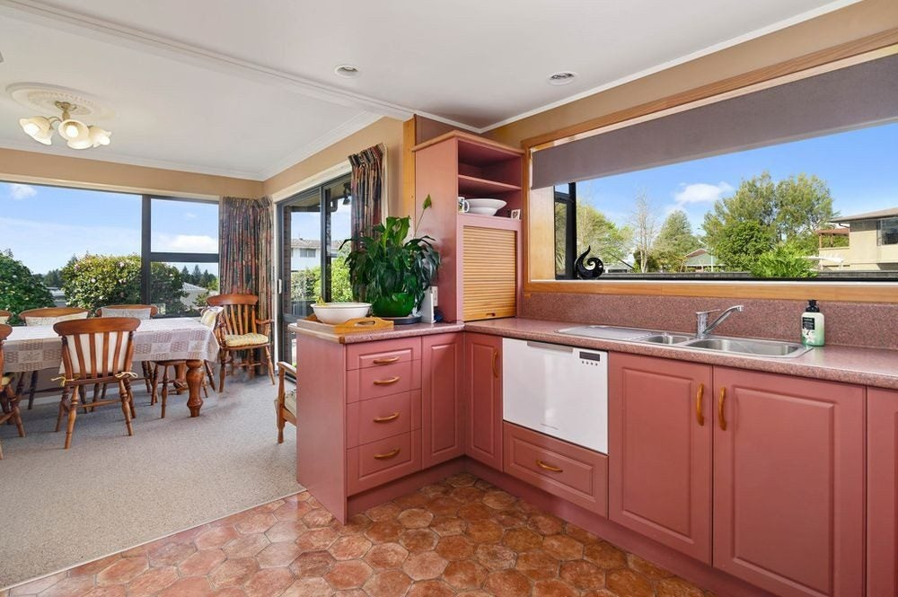 1 Windsor Street, Springfield, Rotorua - Carousel 2