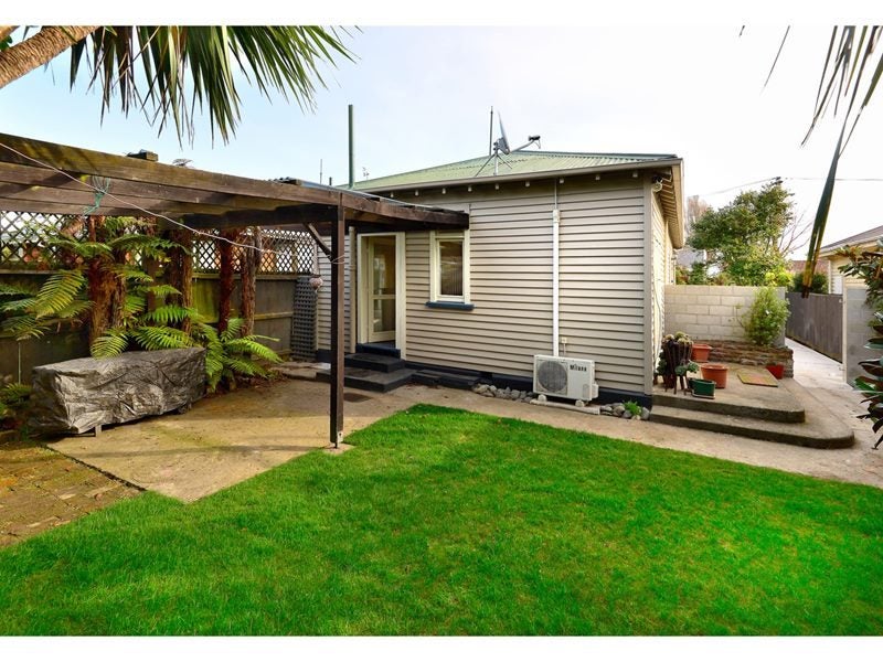 16 Dover Street, St Albans, Christchurch - Carousel 8