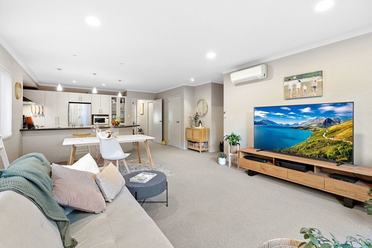 34 Havenbrook Way, Pyes Pa, Tauranga - Carousel 1