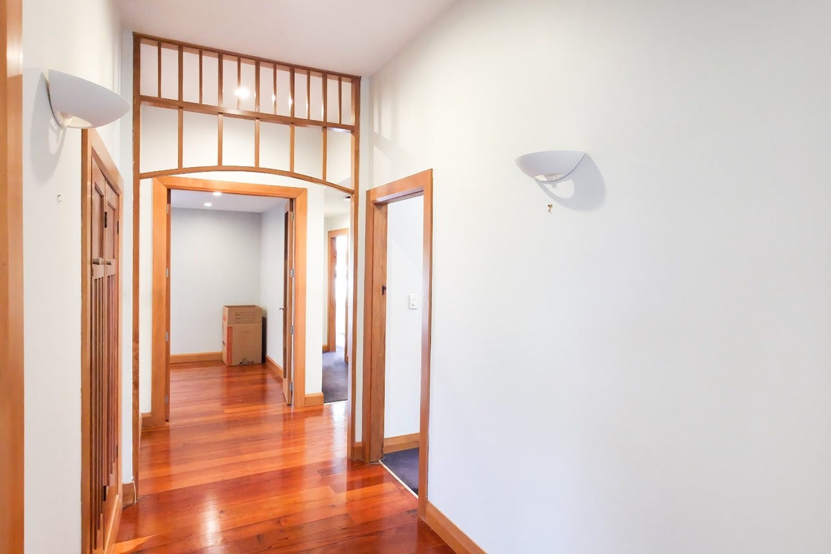 17 Sherwood Street, Woburn, Lower Hutt - Carousel 2