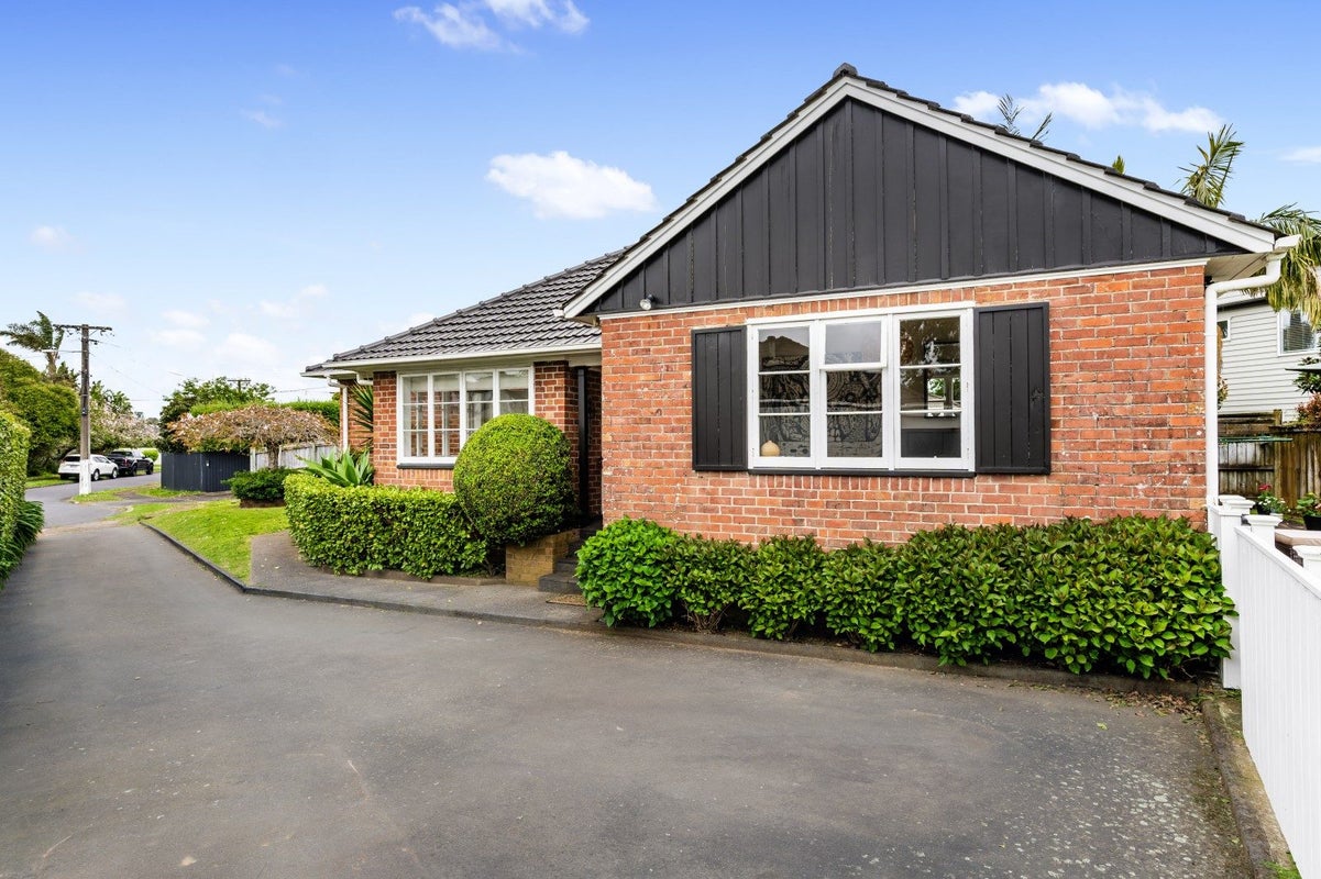 6 Tansley Avenue, Epsom, Auckland - Carousel 2