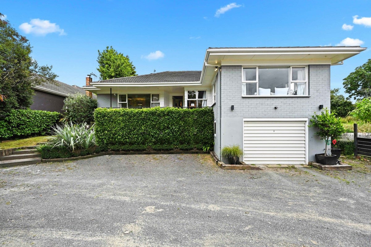 4 Tamihana Avenue, Fairfield, Hamilton - Carousel 1