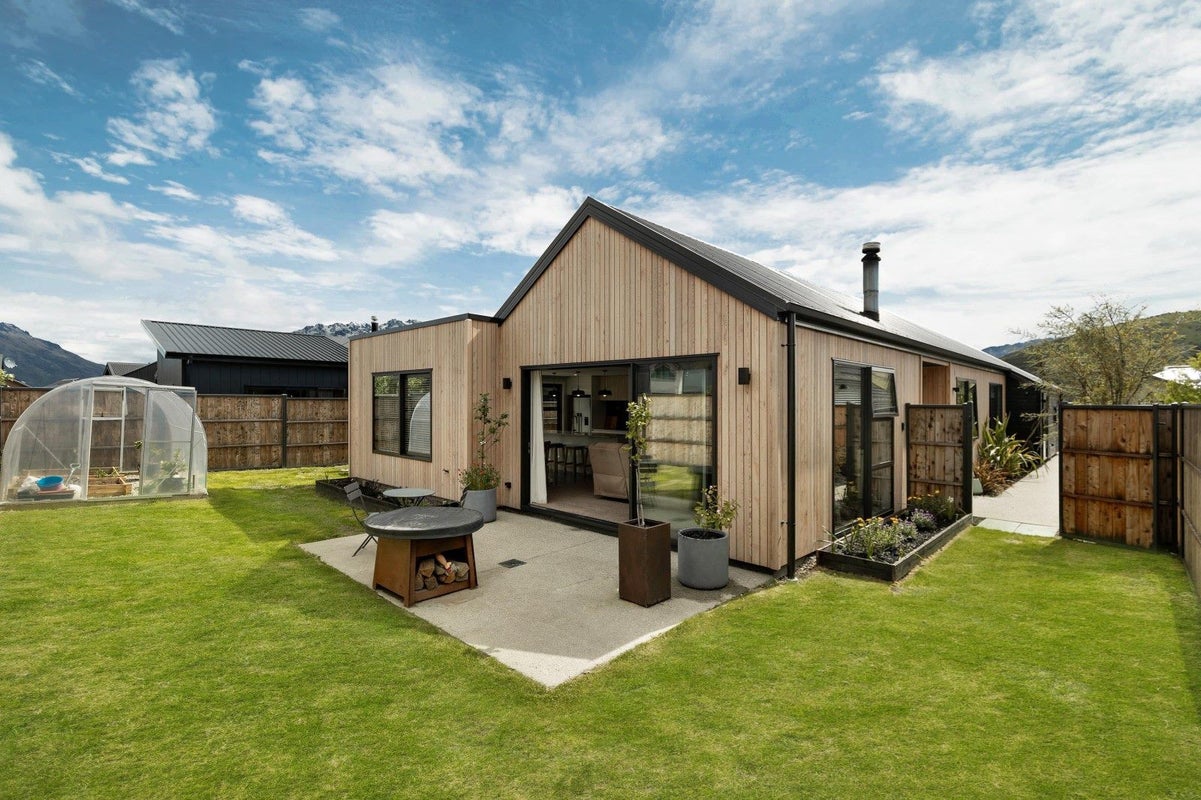 12 Maize Street, Jacks Point, Queenstown - Carousel 1