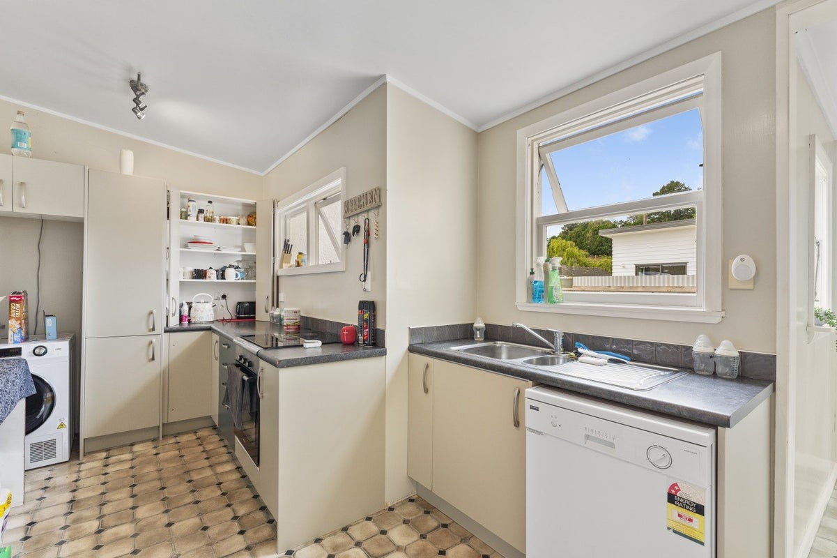 40A Wakefield Street, Whanganui East, Whanganui - Carousel 2